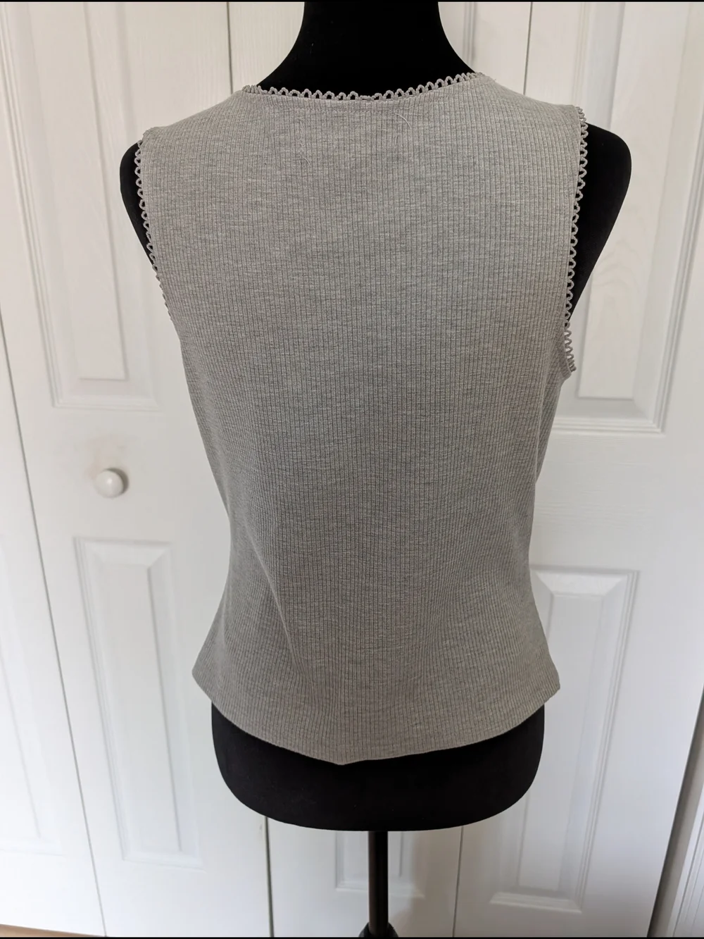 Arden B Gray Ribbed Button-Front Tank - Picture 3 of 5